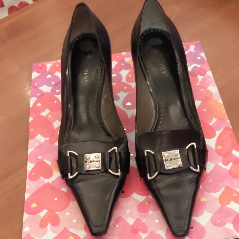 Short leather heels